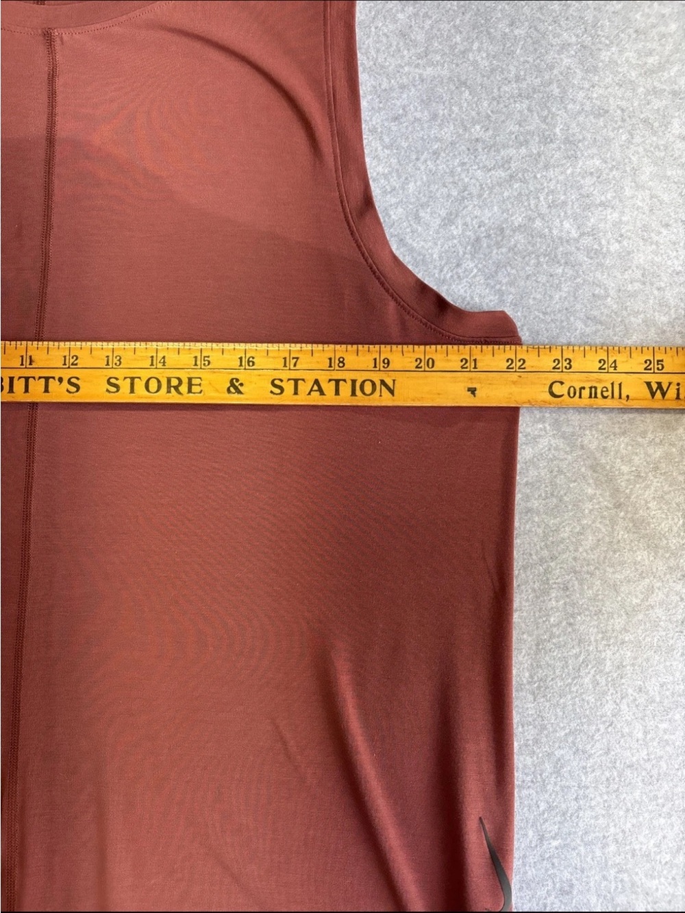 Nike Yoga Men’s Sleeveless T-Shirt Size Large - Picture 4 of 8